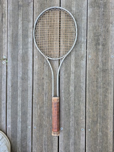 Rare raquette tennis lacoste - raquette,