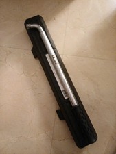 Clé dynamométrique coudée, et prérèglée à 120Nm 1/2" 375mm - OM 0765 - CLAS 