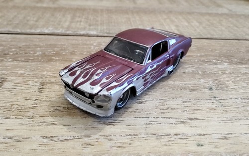Ford mustang 1967 - gt, maisto