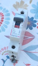 Legrand 407647 DISJONCTEUR DX³6000 10KA 1P 2A COURBE C  1 module. 4 076 47