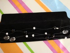 COLLIER PERLES TRANSPARENTES ET ARGENTEES