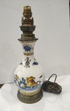 Ancienne lampe en faïence de