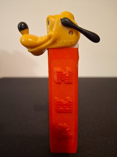 Ancien pez plutot walt - pez,