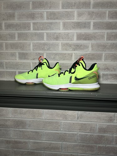 Nike lebron witness grinch - lebron,