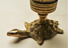 ANCIEN BOUGEOIR PORTE BOUGIE ENCENS TIBETAIN BRONZE LAITON FLEUR DE LOTUS TORTUE