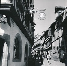 RIQUEWIHR c. 1960 - Enseigne Fer Forgé  "Hugel"  Haut-Rhin - Div 6291