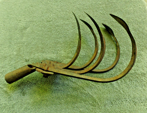 Vintage tine cast iron hand - vintage,