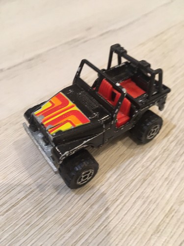 Ancienne jeep majorette - ancienne,