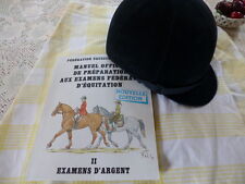  lot =bombe de cavalier et livre d équitation====a saisir 