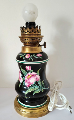 Ancienne lampe pétrole - lampe, en