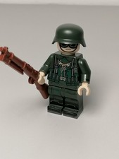 WW2 German Feldgendarm minifigure Feldgrau Deluxe Version 