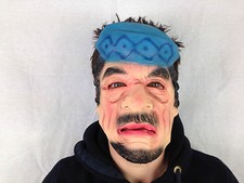 Le Colonel Kadhafi Masque