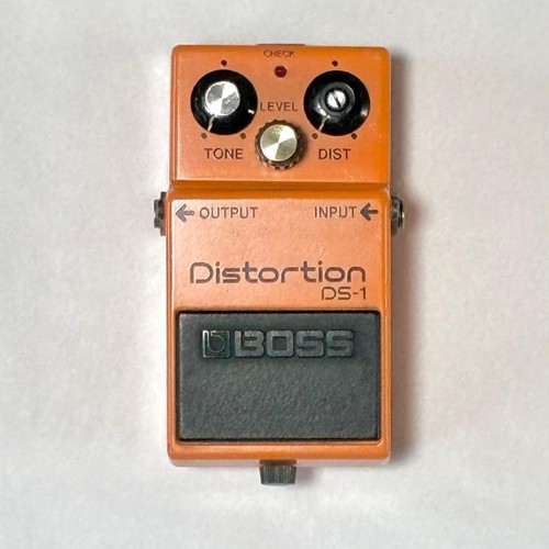 Boss distortion pedal - boss, ds-1