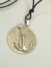 Pendentif Avec Ancre Et Corde