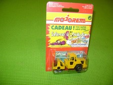 MAJORETTE SATANAS ET DIABOLO