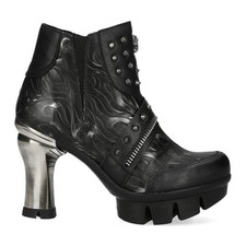 Nouvelles bottes talons - bottes, À