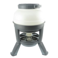 Mangeoire en plastique sur