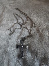 VENDS CHAINE ARGENT AVEC CROIX 