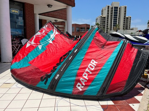 Kiteboarding kite slingshot - kiteboarding,