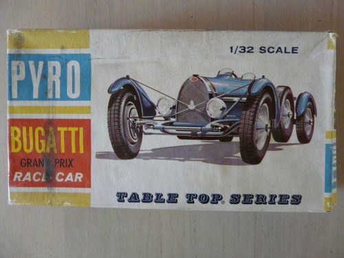 Maquette voiture pyro ref - 1/32,