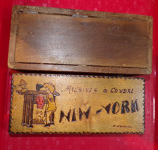 ANCIENNE BOITE BOIS ACCESSOIRES MACHINE A COUDRE NEW YORK p.jeannin illustrateur