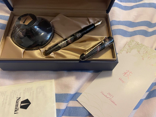 New box authentic pilot - new,