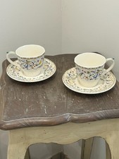 TRES JOLIE PAIRE DE TASSES A