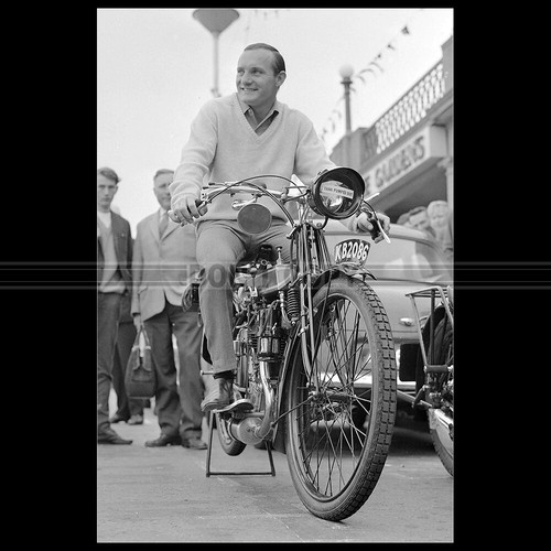 Photo 000817 mike hailwood - photo,