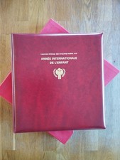 Classeur rouge anneaux boîtier pour enveloppes 1er jours timbres année enfants..