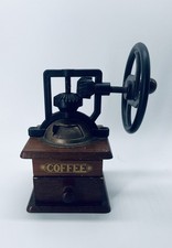 MOULIN A CAFE  Miniature collection «  FABBRI » Nº???  Avec Roue