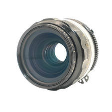 Objectif grand angle converti