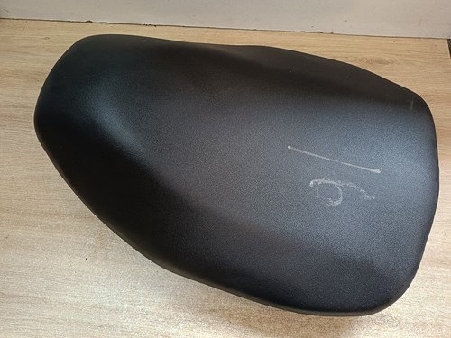 5he f4710 une - selle, siege