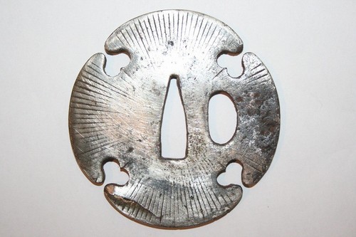 Garde épée tsuba japonais