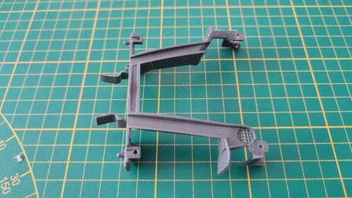 Support moteur avant pièce