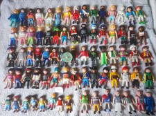 Lot de 75 personnages /