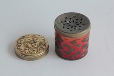 Saupoudreuse poudrier