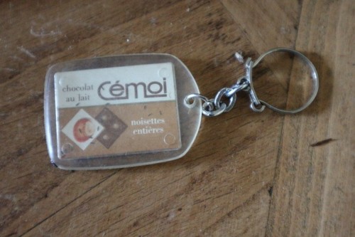 Ancien porte cle - cle, publicitaire