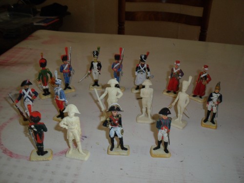 Lot figurines crio 1er - lot, 17