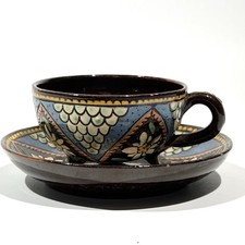 Tasse tripode en faience de Thoune Suisse  signé décor floral Edelweiss thun