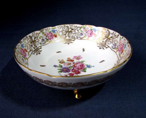 Coupe sur pieds porcelaine - en,