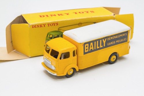 Dinky toys simca cargo bailly - dinky,