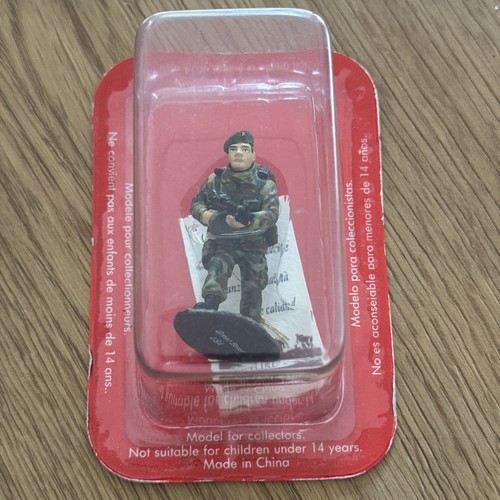 Altaya soldat plomb - soldat, béret