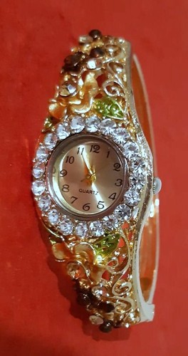 Montre fantaisie femme - , ou