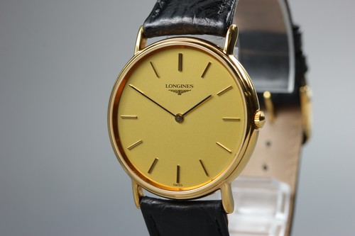 Presque comme neuve montre - [presque, neuve]