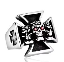 BAGUE CHEVALIERE BIKER TETE DE