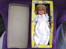 Bella : Poupée Bella des