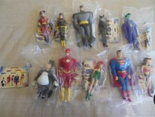 QUICK FIGURINES SUPER HEROS