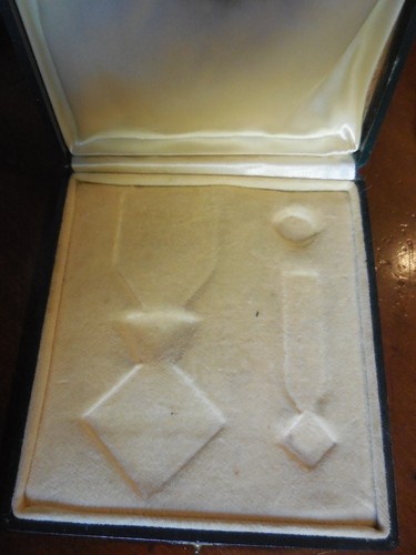 Boîte vide croix chevalier - vide,