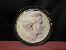 Bas relief ancien en plâtre -