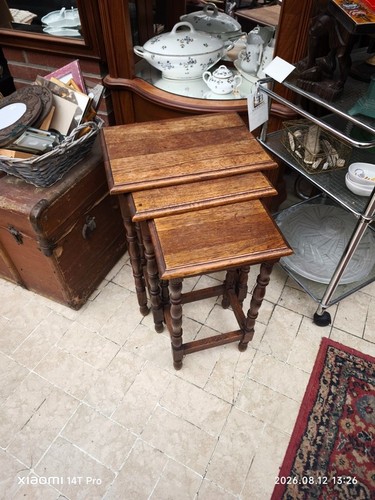 Tables gigogne anciennes - 3, en